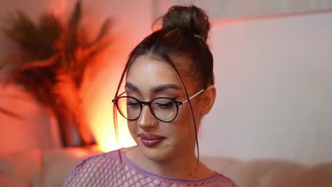  Aileen  online show from March 26, 9:42 pm