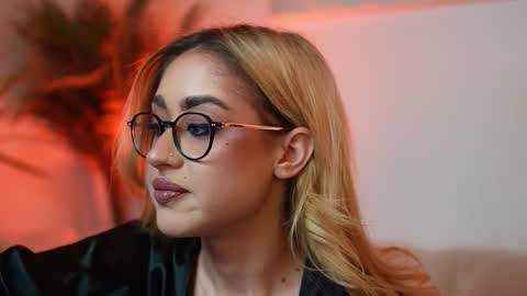  Aileen  online show from February 25, 9:51 pm