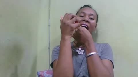 aimee982179 online show from May 9, 4:07 am