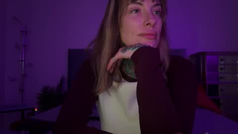 Airgead online show from February 8, 1:20 am