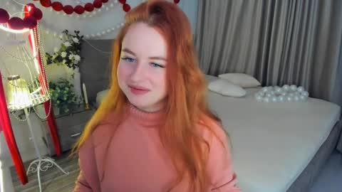 Louise online show from April 8, 7:39 pm