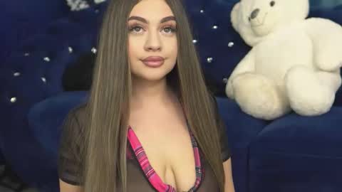 Snapshot of aisha_del_rey chatting on September 16, 5:32 am AishaDelRey online show from September 16, 5:32 am