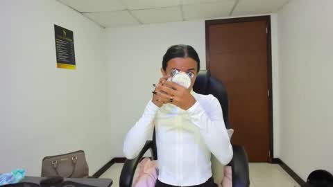 aisha_hotts777 online show from March 17, 3:22 am