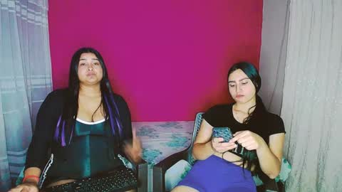 aisha_stacey0410 online show from February 6, 3:06 am