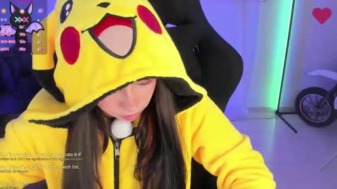 Snapshot of aishelyng20 chatting on October 15, 11:05 pm aishelyng20 online show from October 15, 11:05 pm