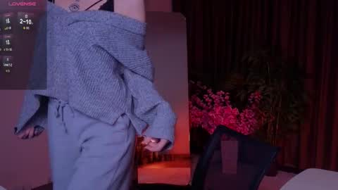 aishiro online show from December 1, 1:42 pm