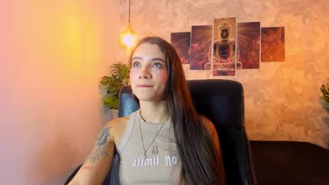 little aitana  online show from November 29, 8:49 pm