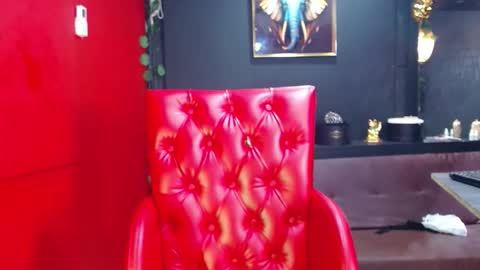 Ahitana Russ online show from February 2, 11:01 pm