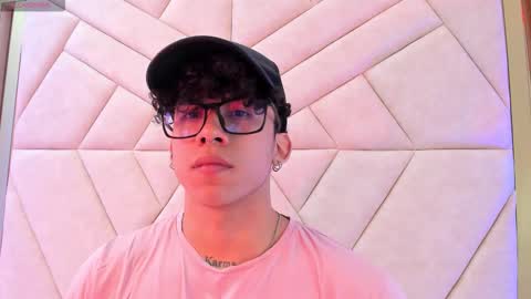 akazaboy online show from November 17, 4:26 am