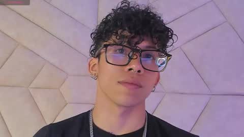 akazaboy online show from September 22, 4:27 am