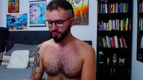 akiles online show from September 29, 11:26 pm