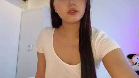 Snapshot of akina_star chatting on March 10, 12:28 am akina_star online show from March 10, 12:28 am