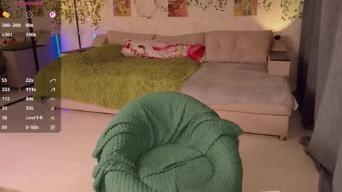 Aki online show from October 10, 11:49 am