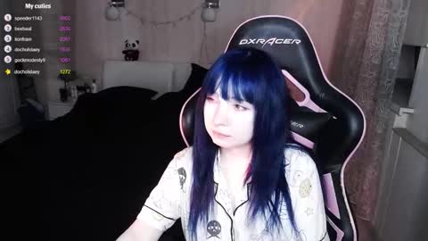 akirahartyx online show from November 27, 4:47 pm