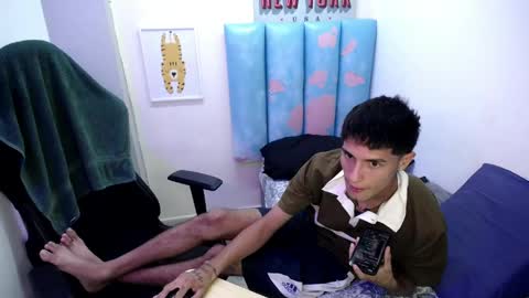 Akyra latin online show from April 9, 11:10 pm