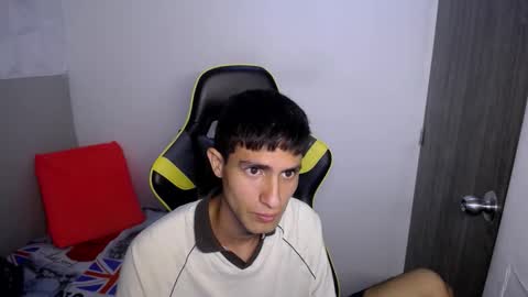 Akyra latin online show from February 23, 5:04 pm