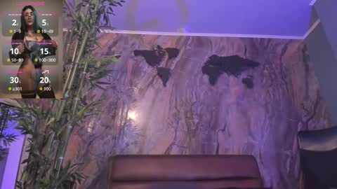 ALAHIA online show from November 6, 6:55 pm