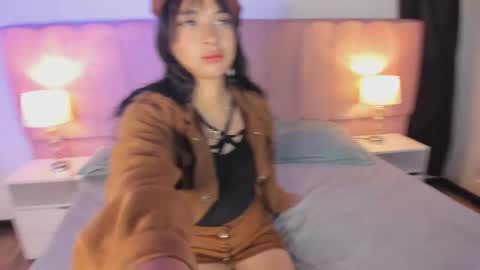 Snapshot of alahia_hank chatting on October 7, 6:15 pm alahia_hank online show from October 7, 6:15 pm