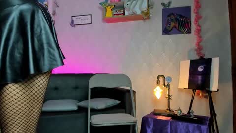 Snapshot of alaia_love77 chatting on October 2, 11:14 pm Alaia online show from October 2, 11:14 pm