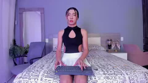 alaiaguerra online show from October 23, 7:59 pm