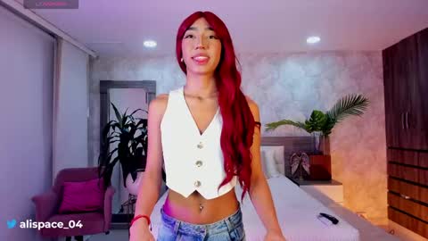 alaiaguerra online show from May 18, 10:05 pm