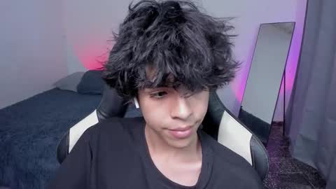 alan18n online show from January 19, 4:33 am