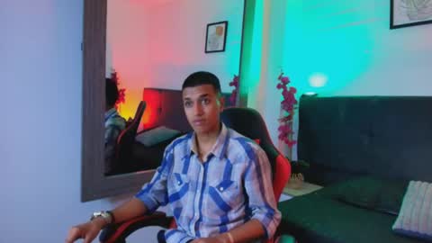 alan_colthon online show from May 2, 3:12 am