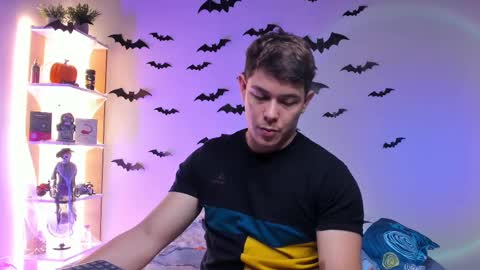 Snapshot of alan_hadid1 chatting on October 26, 10:53 pm Alan Hadid online show from October 26, 10:53 pm