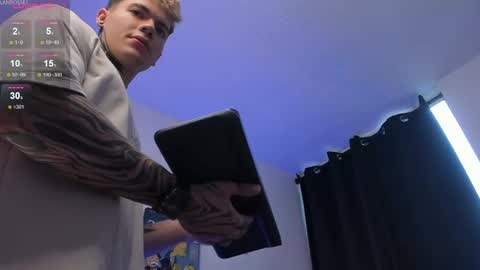 Alan online show from February 19, 1:39 pm