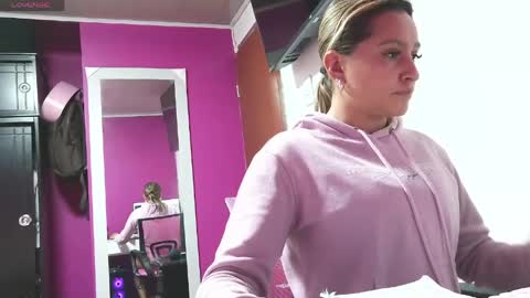 Alana online show from April 24, 3:52 am