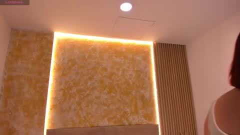 alana_2916 online show from December 2, 3:49 am