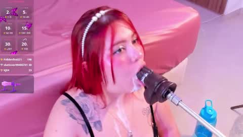 Alana online show from April 5, 2:03 pm