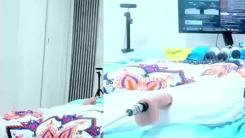 Alana online show from September 27, 8:50 pm