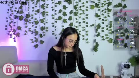 alana_pherson online show from April 9, 5:44 am