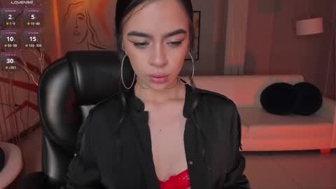 Snapshot of alanacraft chatting on February 26, 6:51 am Alana online show from February 26, 6:51 am