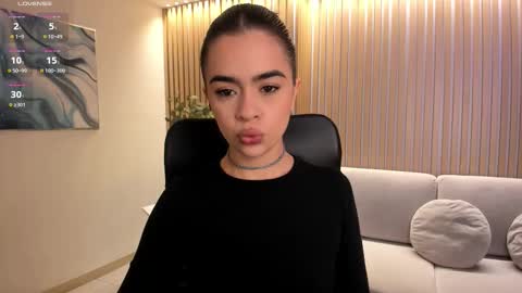 Snapshot of alanacraft chatting on October 17, 12:31 pm Alana online show from October 17, 12:31 pm