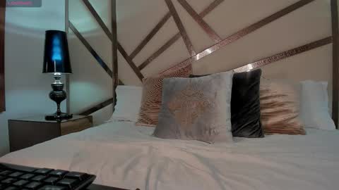 alanah_connors online show from February 10, 4:32 pm