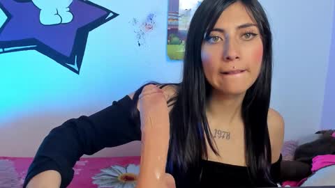 Snapshot of alanalois_ chatting on October 1, 3:16 am ALANA Please follow me online show from October 1, 3:16 am