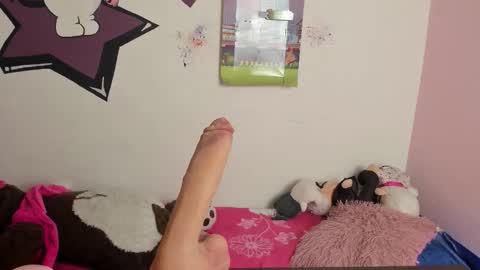 Snapshot of alanalois_ chatting on September 28, 5:38 am ALANA Please follow me online show from September 28, 5:38 am