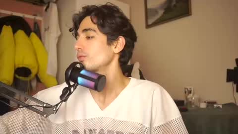 idenavarre online show from January 26, 10:35 pm