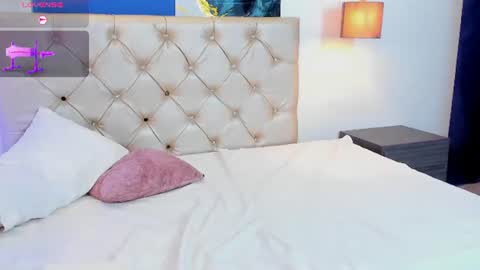 Alana online show from July 4, 7:28 pm