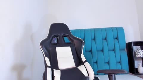 Snapshot of alannaughty_ chatting on January 25, 11:32 pm alannaughty_ online show from January 25, 11:32 pm