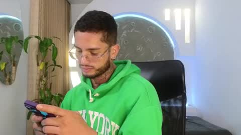 alan online show from February 3, 11:47 am