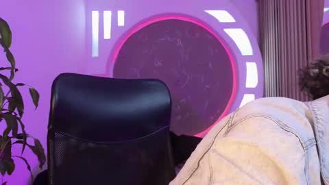 alan online show from October 3, 10:23 am