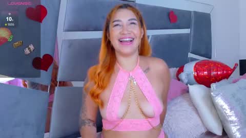 Snapshot of alba_grey chatting on February 15, 1:10 am alba online show from February 15, 1:10 am