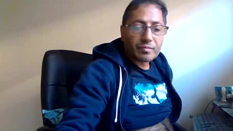 albalchal1973 online show from May 31, 11:39 pm