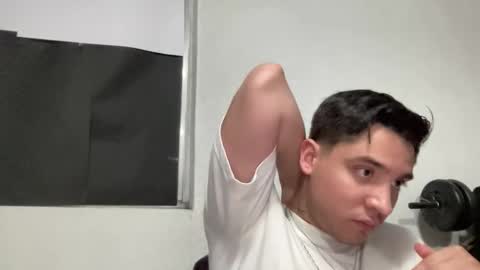 alber753713 online show from June 3, 2:58 am