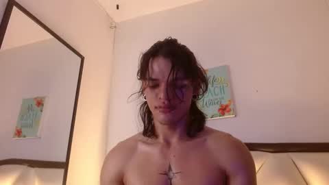 Snapshot of albertbernal69 chatting on October 16, 4:01 am Albert online show from October 16, 4:01 am