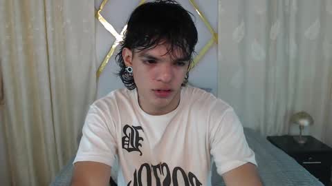 Snapshot of albertbernal69 chatting on February 12, 2:14 am Albert online show from February 12, 2:14 am
