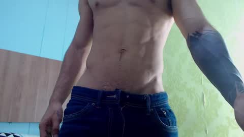 Snapshot of albertbernal69 chatting on March 10, 8:39 am Albert online show from March 10, 8:39 am